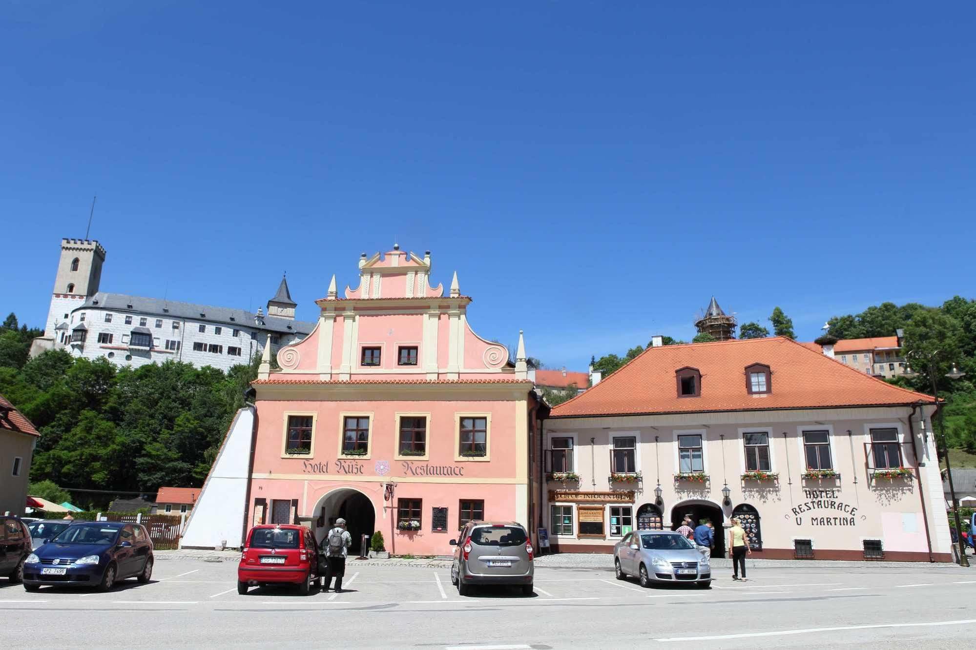 Hotel U Martina - Kocabka 罗兹伯克那瓦塔 外观 照片